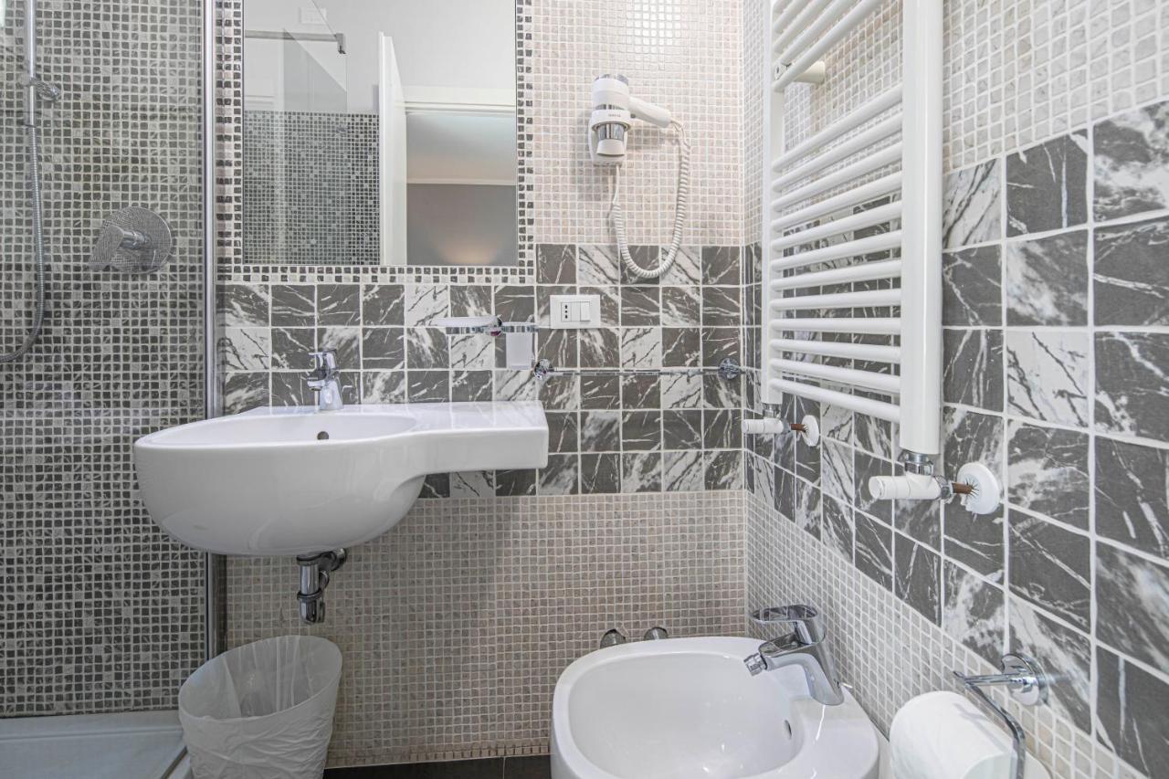 Domus Castrense Bed & Breakfast Rome Exterior photo