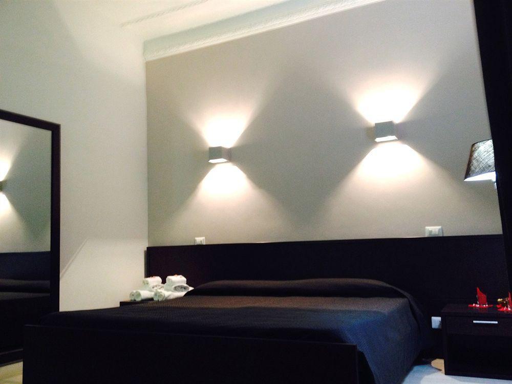 Domus Castrense Bed & Breakfast Rome Exterior photo